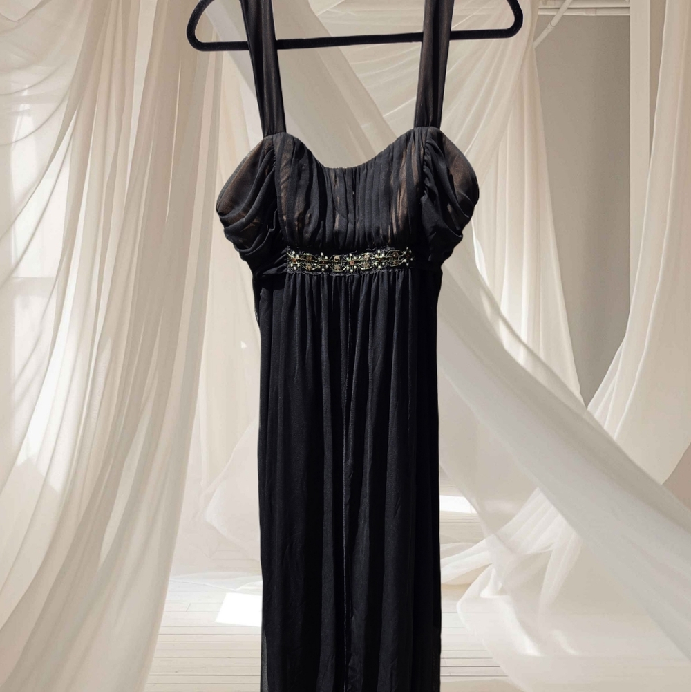 Elegant Black Evening Gown